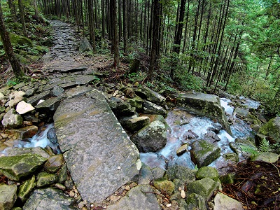 石橋と石畳