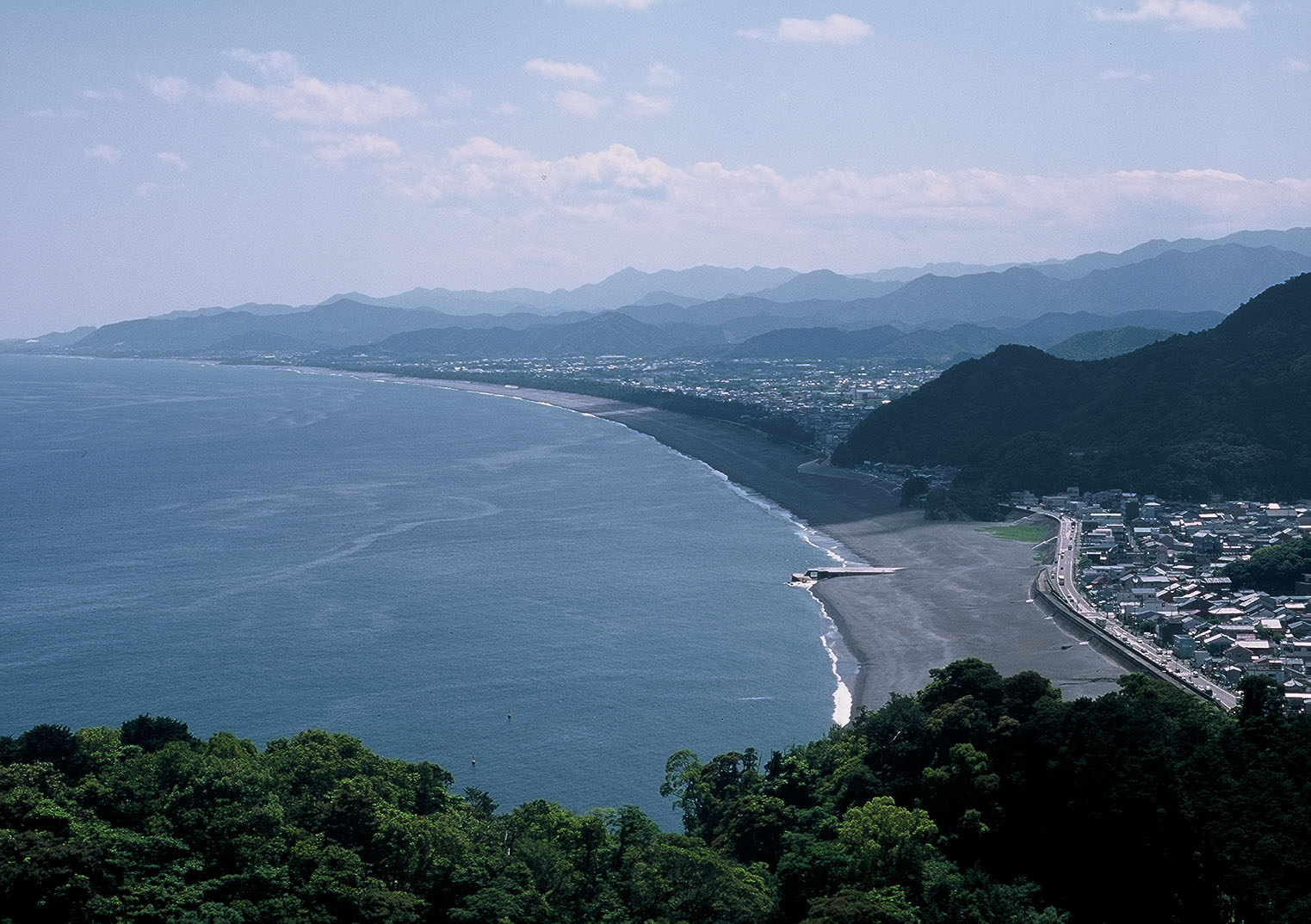 見どころ満載！熊野古道伊勢路・松本峠とレンタサイクルでの熊野市内散策